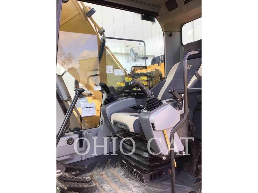 CAT 323FL TC Beltegraver