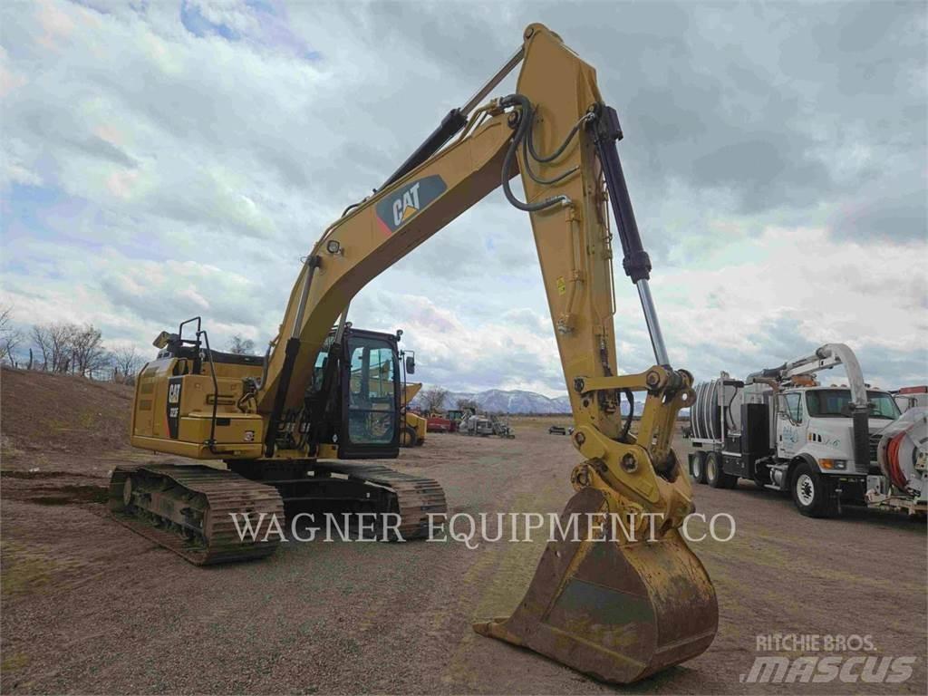 CAT 323FL TC Beltegraver