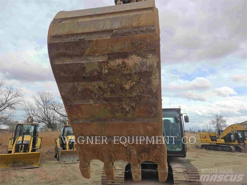 CAT 323FL TC Beltegraver