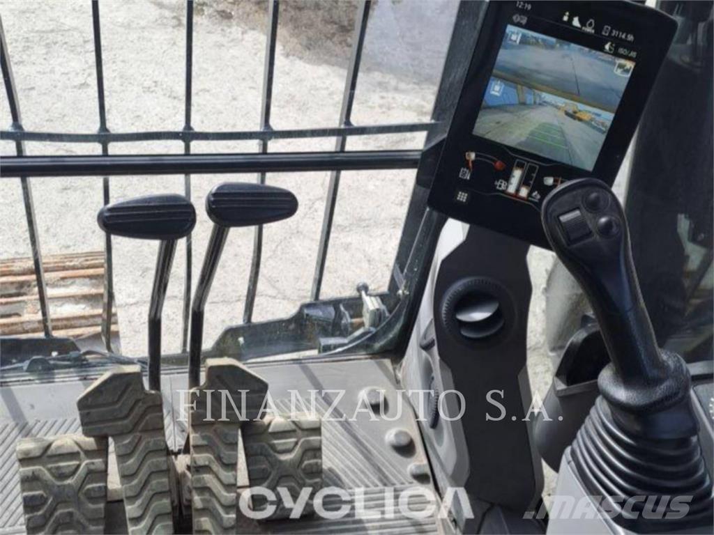 CAT 323L Beltegraver