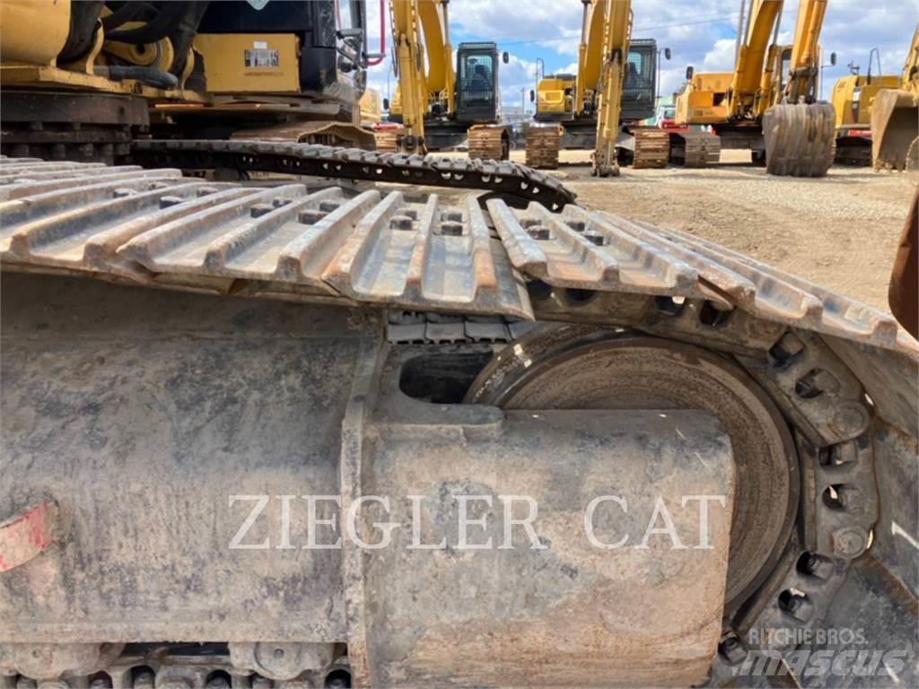 CAT 324D Beltegraver