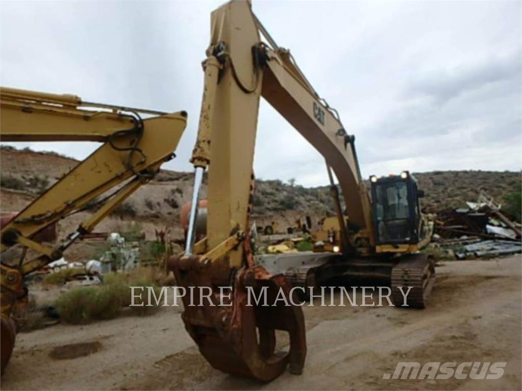 CAT 325 Beltegraver