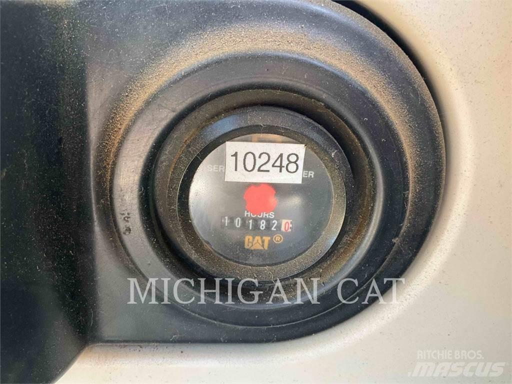 CAT 325CL Beltegraver