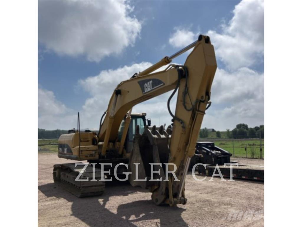 CAT 325D Beltegraver