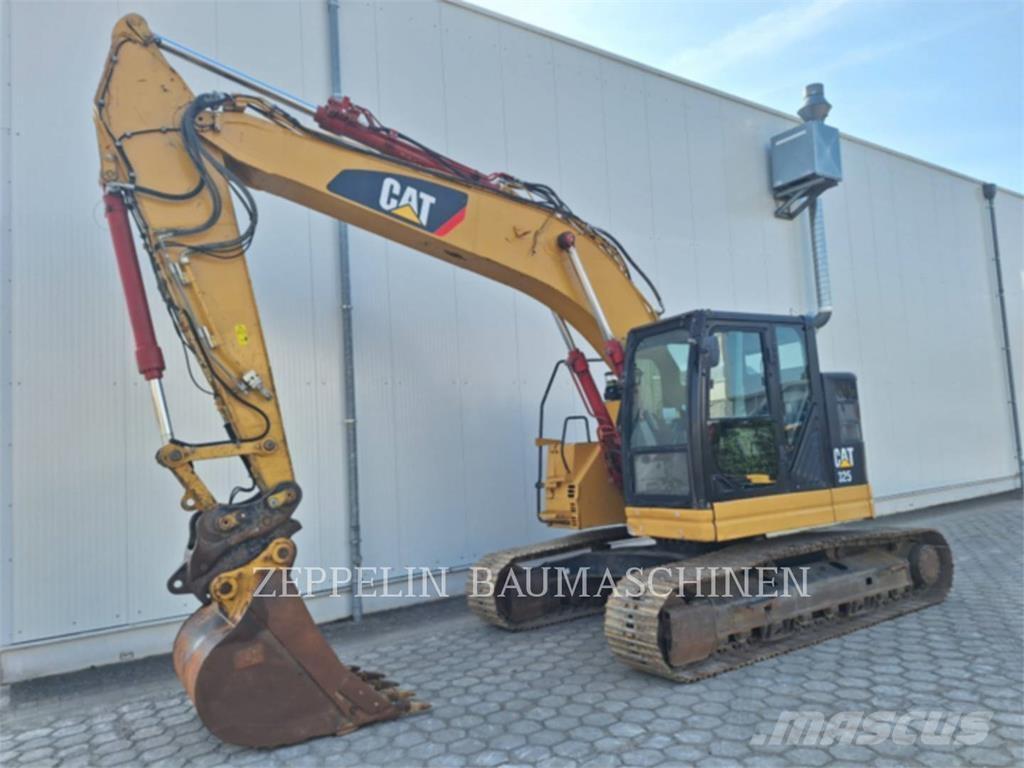 CAT 325FL Beltegraver