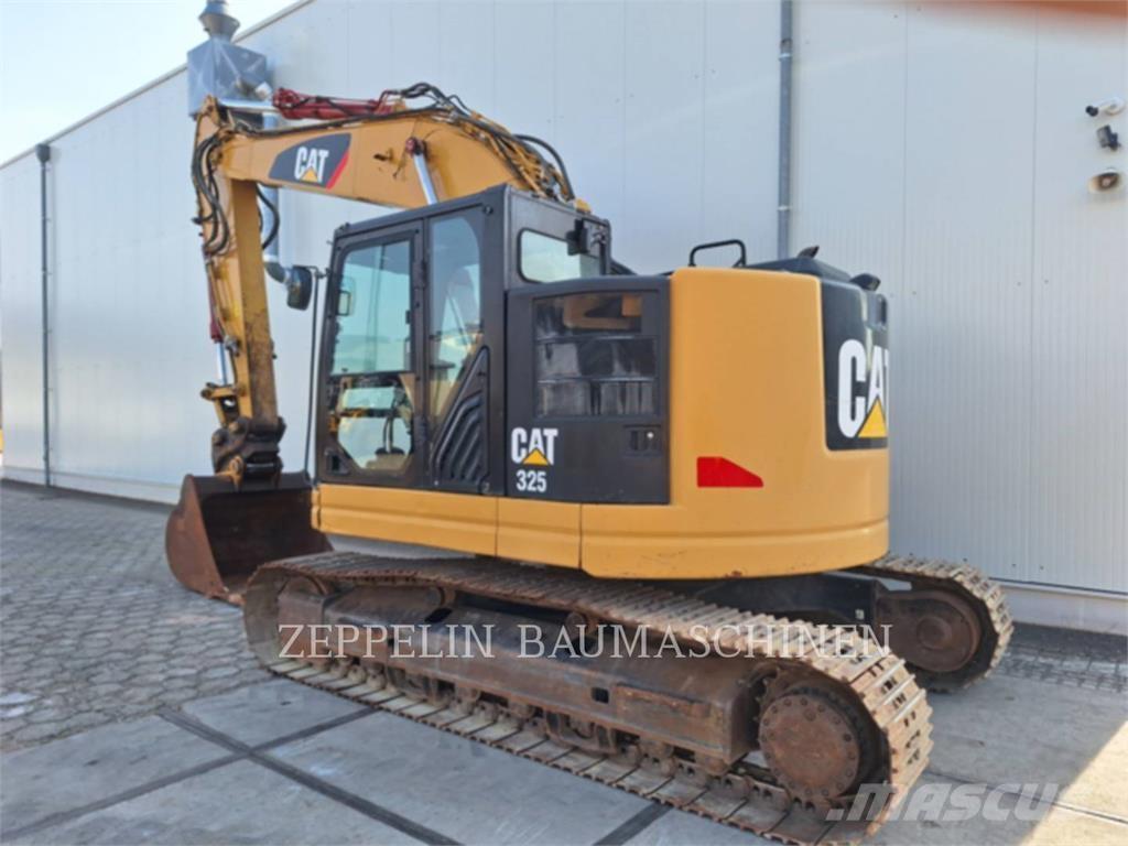 CAT 325FL Beltegraver