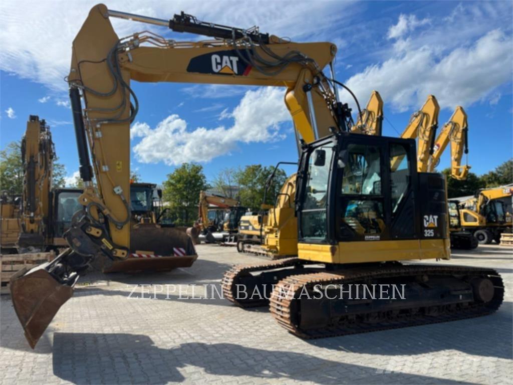 CAT 325FL Beltegraver
