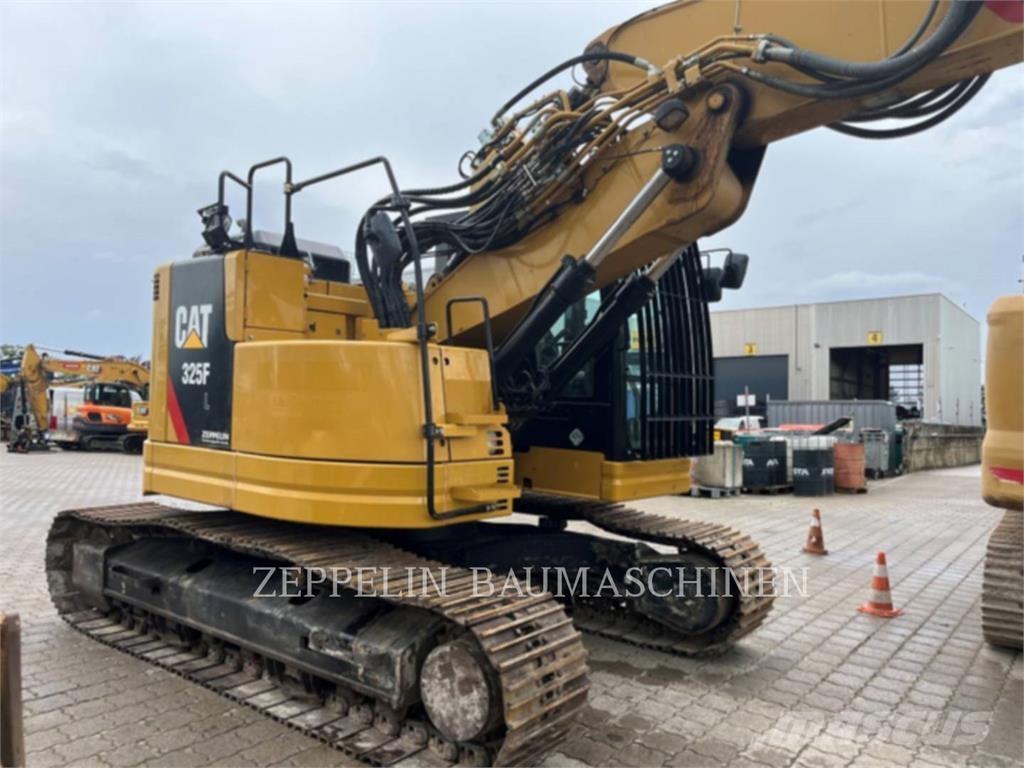 CAT 325FL Beltegraver