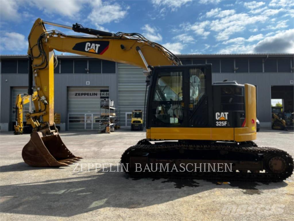 CAT 325FL Beltegraver