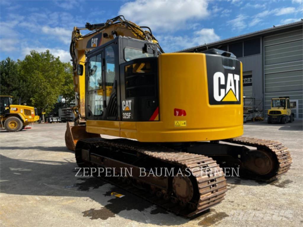 CAT 325FL Beltegraver