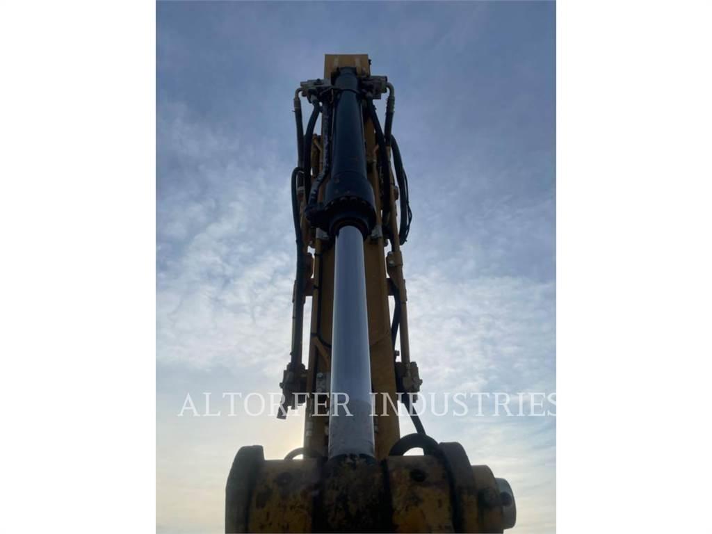CAT 325FL CR Beltegraver