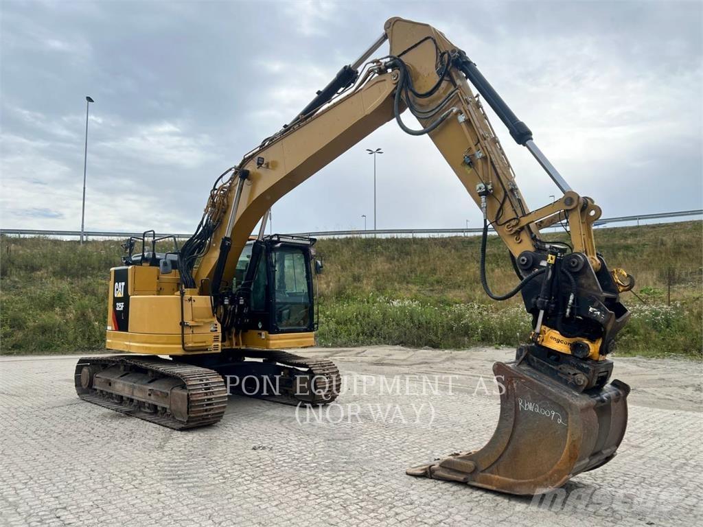 CAT 325FLCR Beltegraver