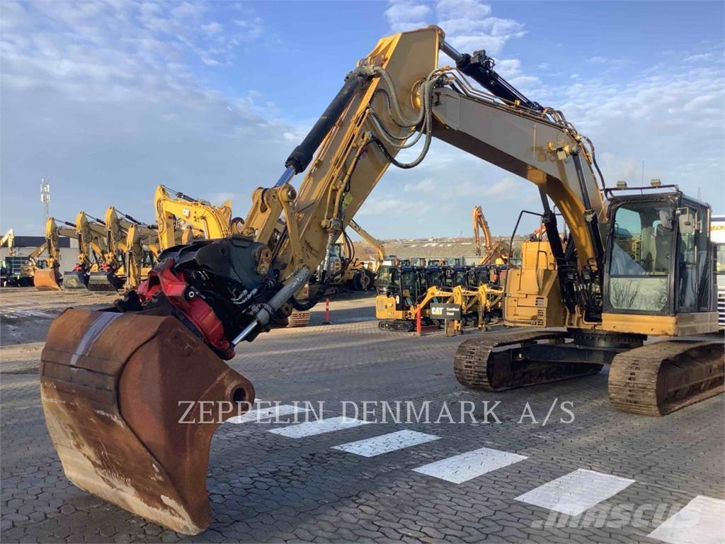 CAT 325FLCR Beltegraver