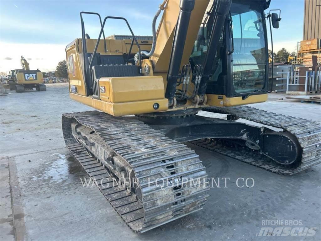 CAT 326 Beltegraver