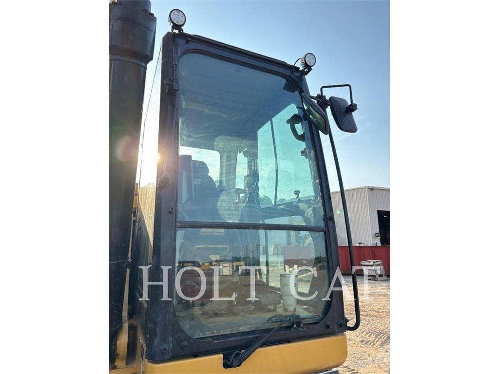 CAT 326 Beltegraver