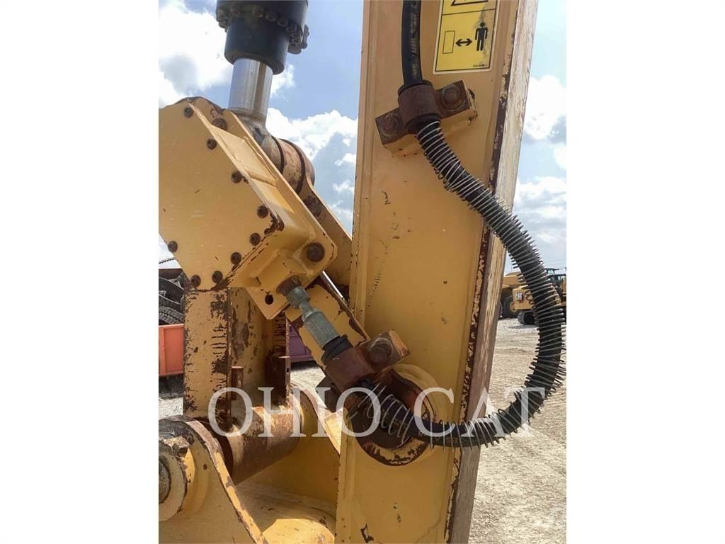 CAT 326 SLR Beltegraver