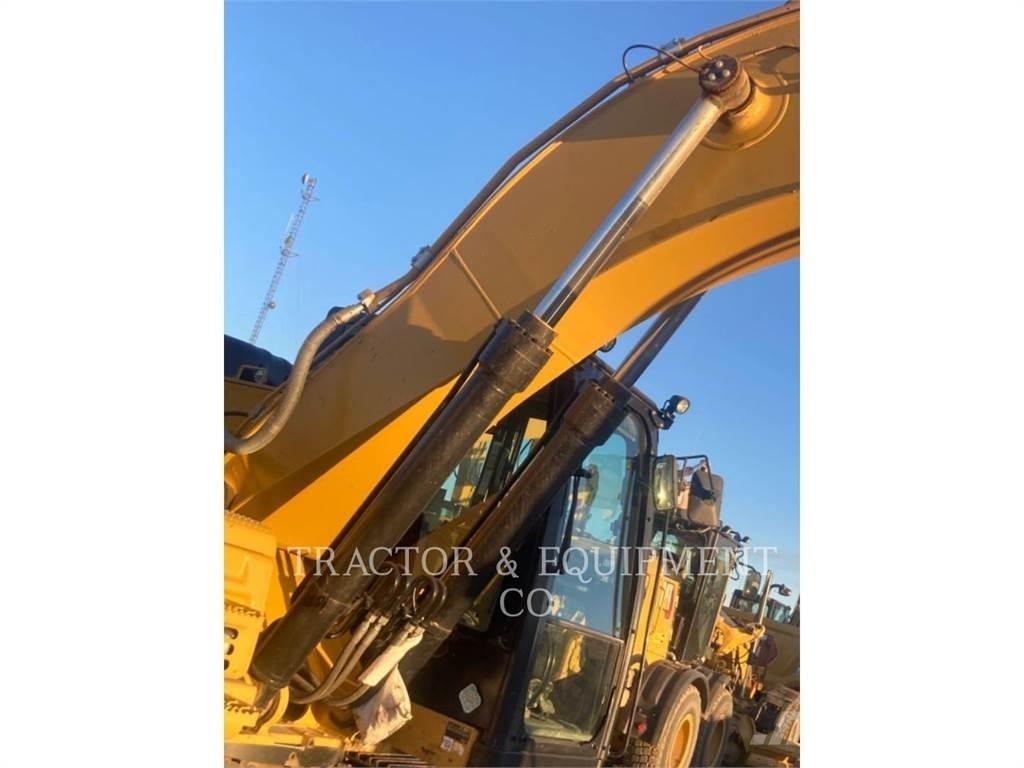 CAT 326F L Beltegraver