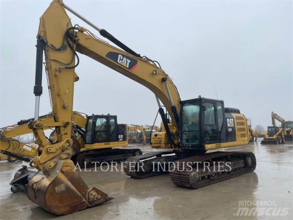 CAT 326FL Beltegraver