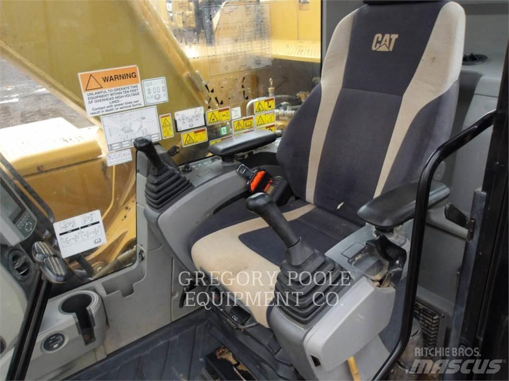 CAT 326FL Beltegraver