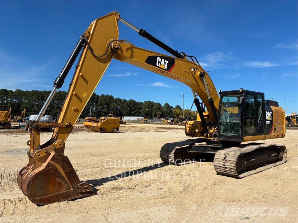 CAT 326FL Beltegraver