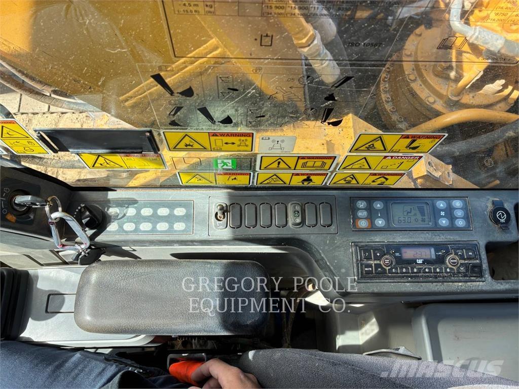 CAT 326FL Beltegraver