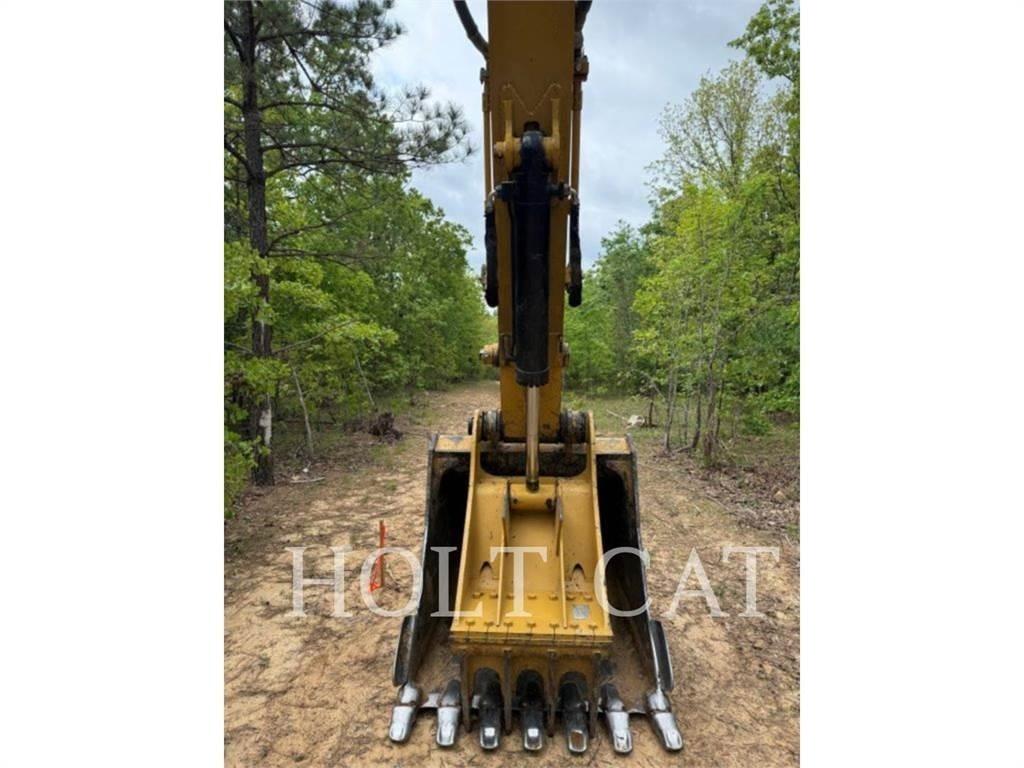 CAT 329FL Beltegraver
