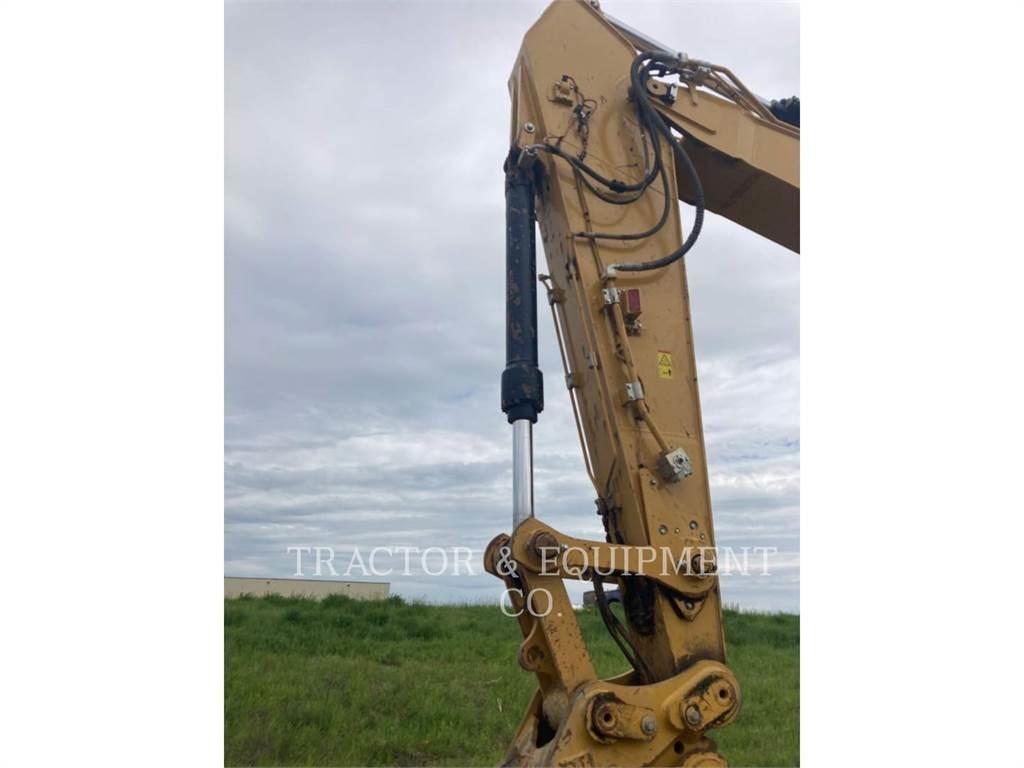 CAT 330 Beltegraver