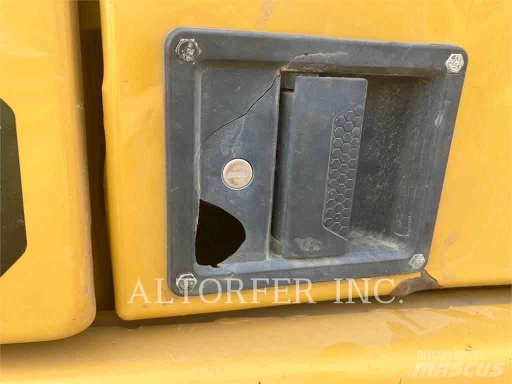 CAT 330-07 Beltegraver