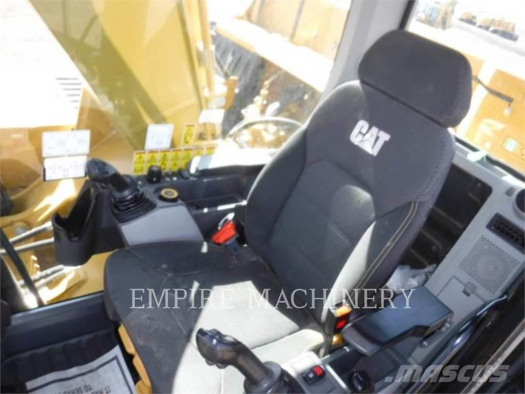 CAT 330-07 Beltegraver