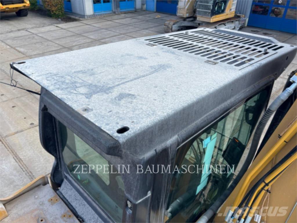 CAT 330-07 Beltegraver