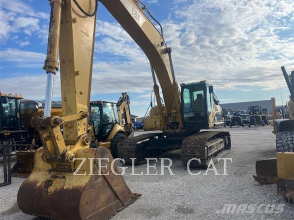 CAT 330CL Beltegraver