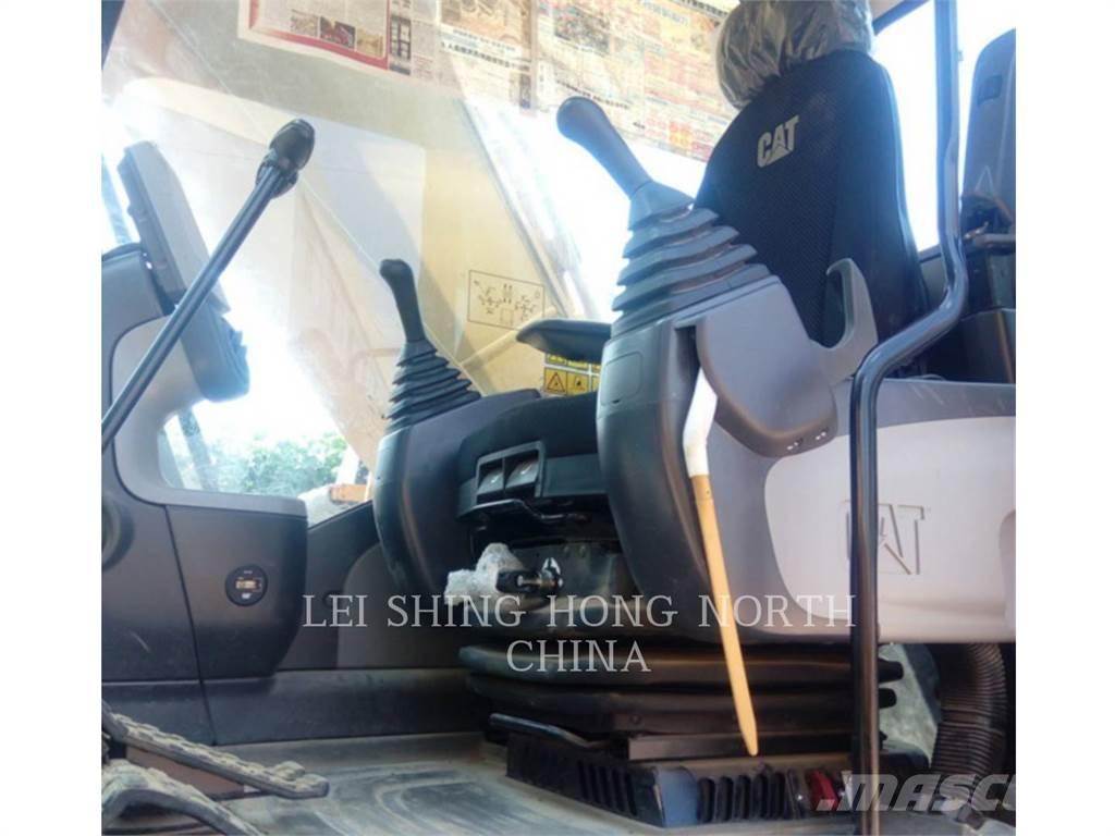 CAT 330D2L Beltegraver