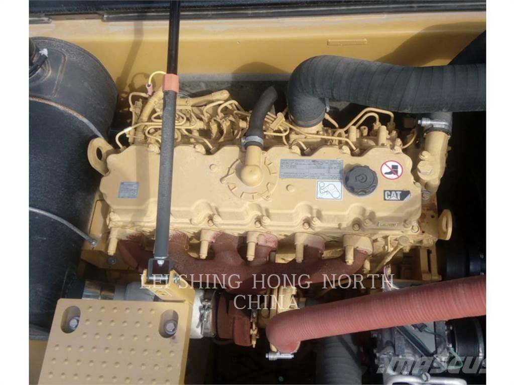 CAT 330D2L Beltegraver