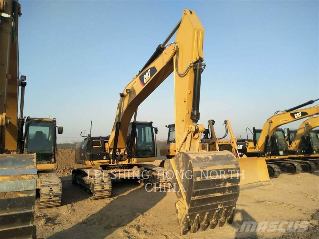 CAT 330D2L Beltegraver
