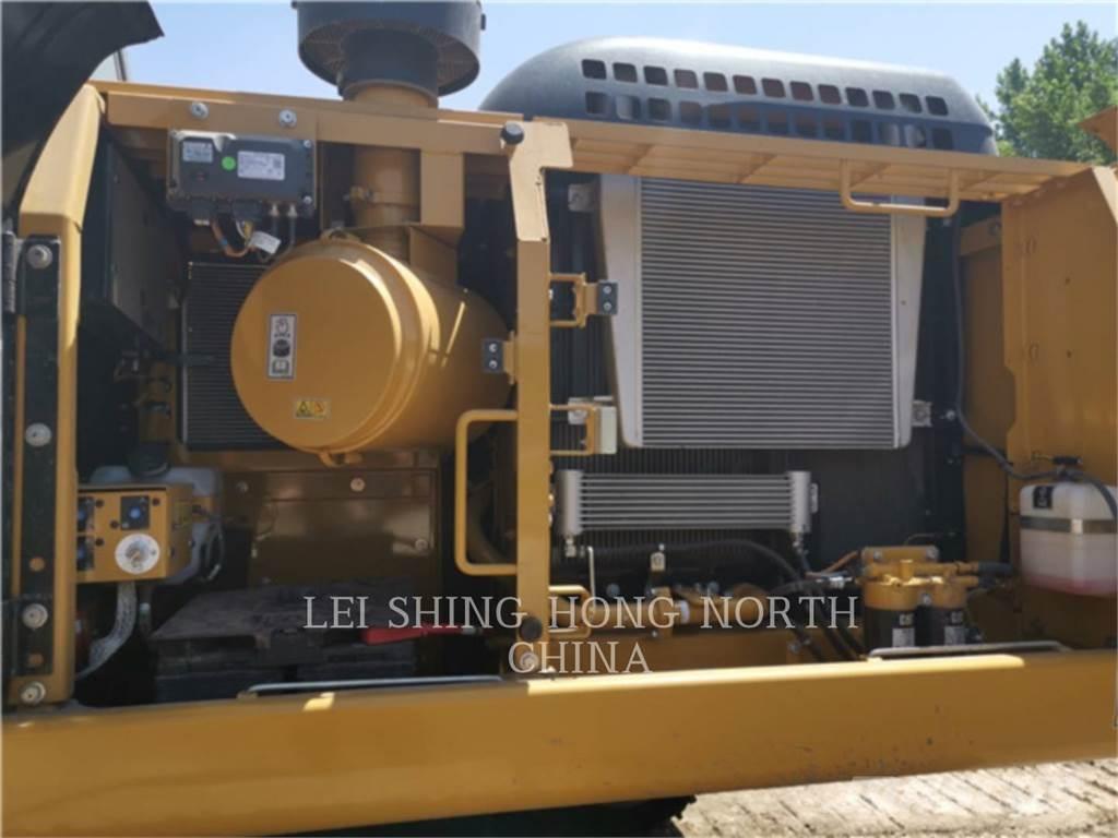 CAT 330D2L Beltegraver