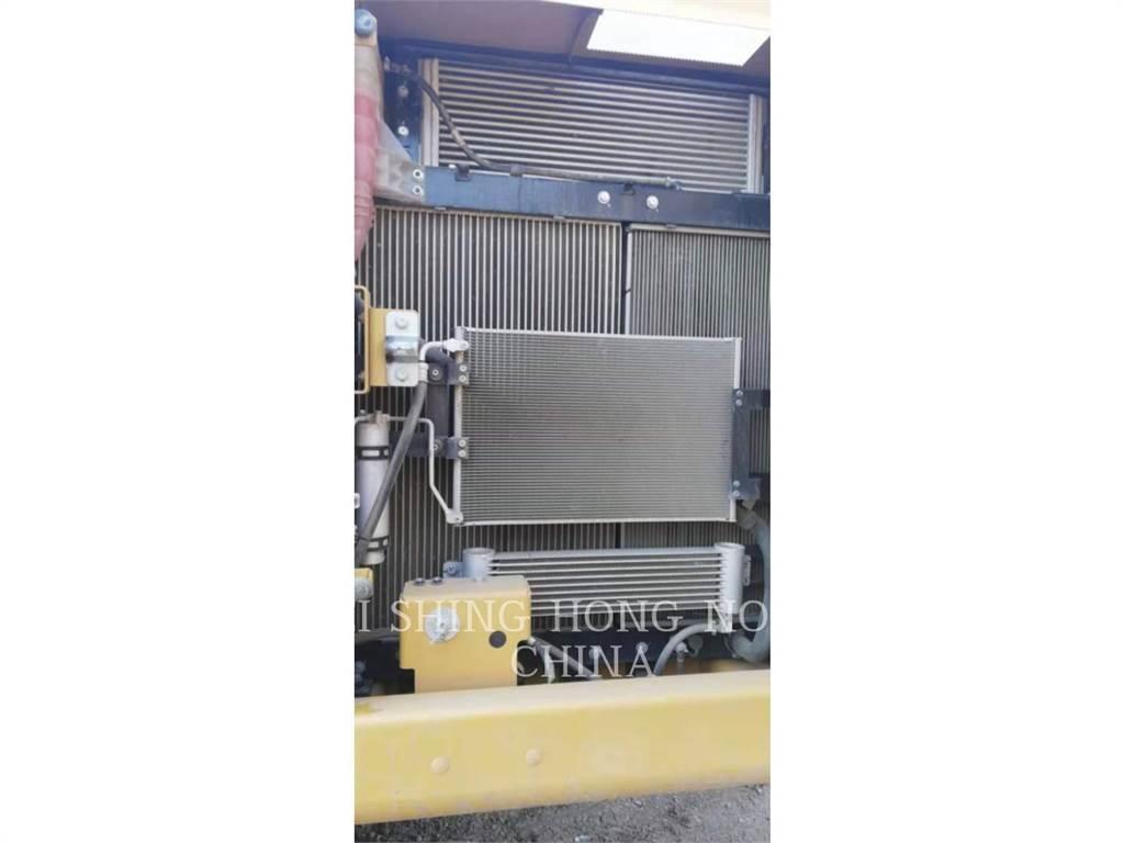 CAT 330D2L Beltegraver