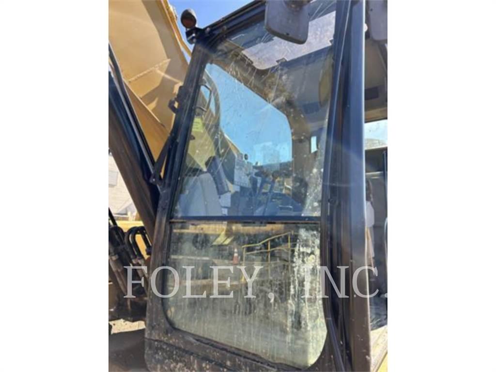 CAT 330FL Beltegraver