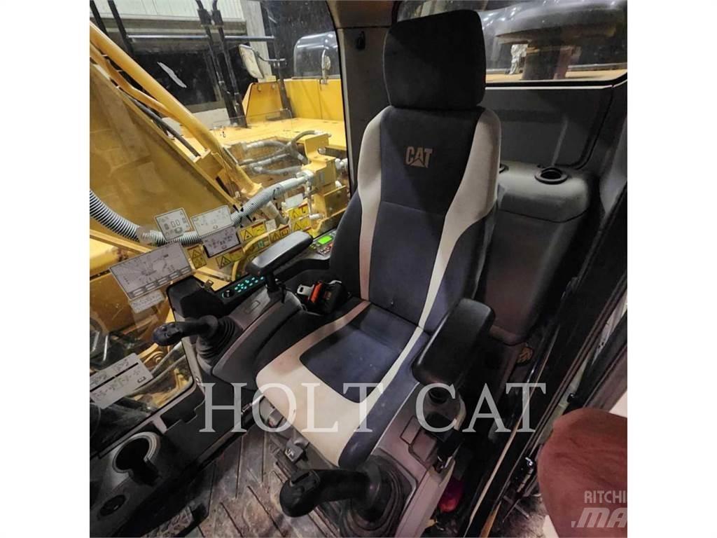 CAT 330FL TC Beltegraver