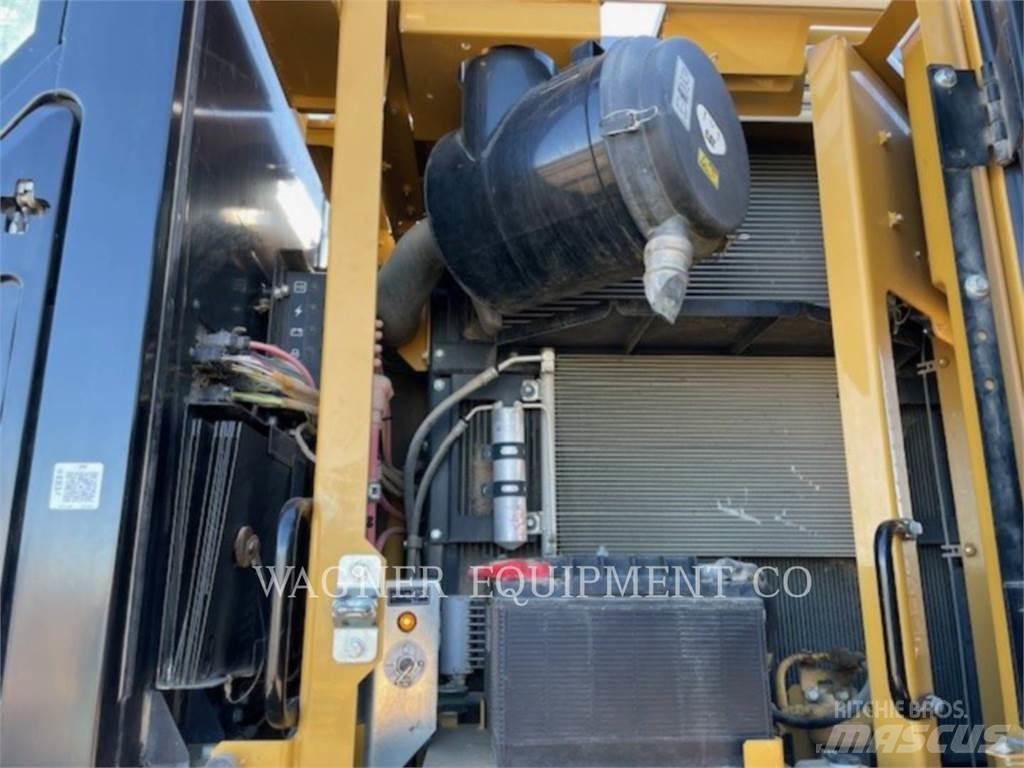 CAT 335FL Beltegraver