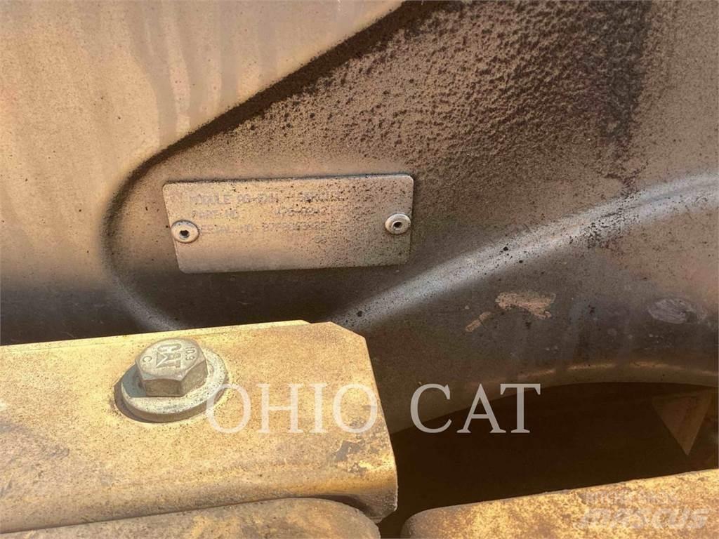 CAT 335FL Beltegraver