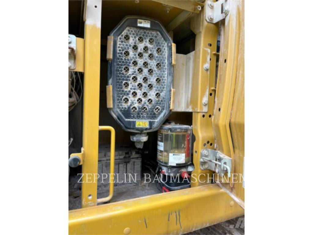 CAT 336-07A Beltegraver