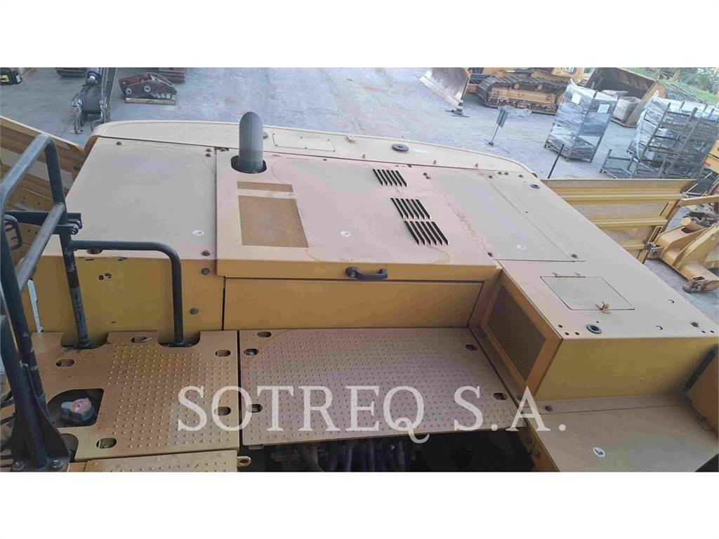 CAT 33607 Beltegraver