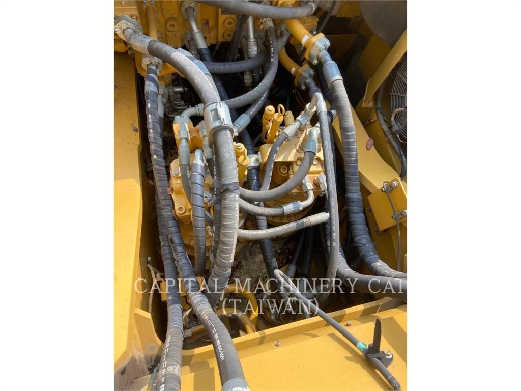 CAT 349D2L Beltegraver