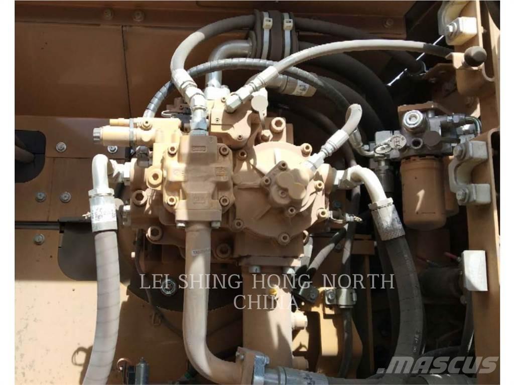 CAT 349D2L Beltegraver