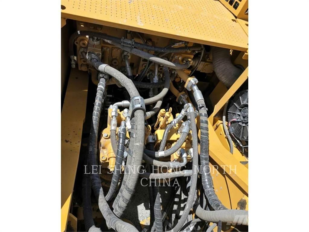 CAT 349D2L Beltegraver