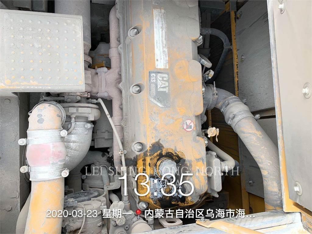 CAT 349D2L Beltegraver
