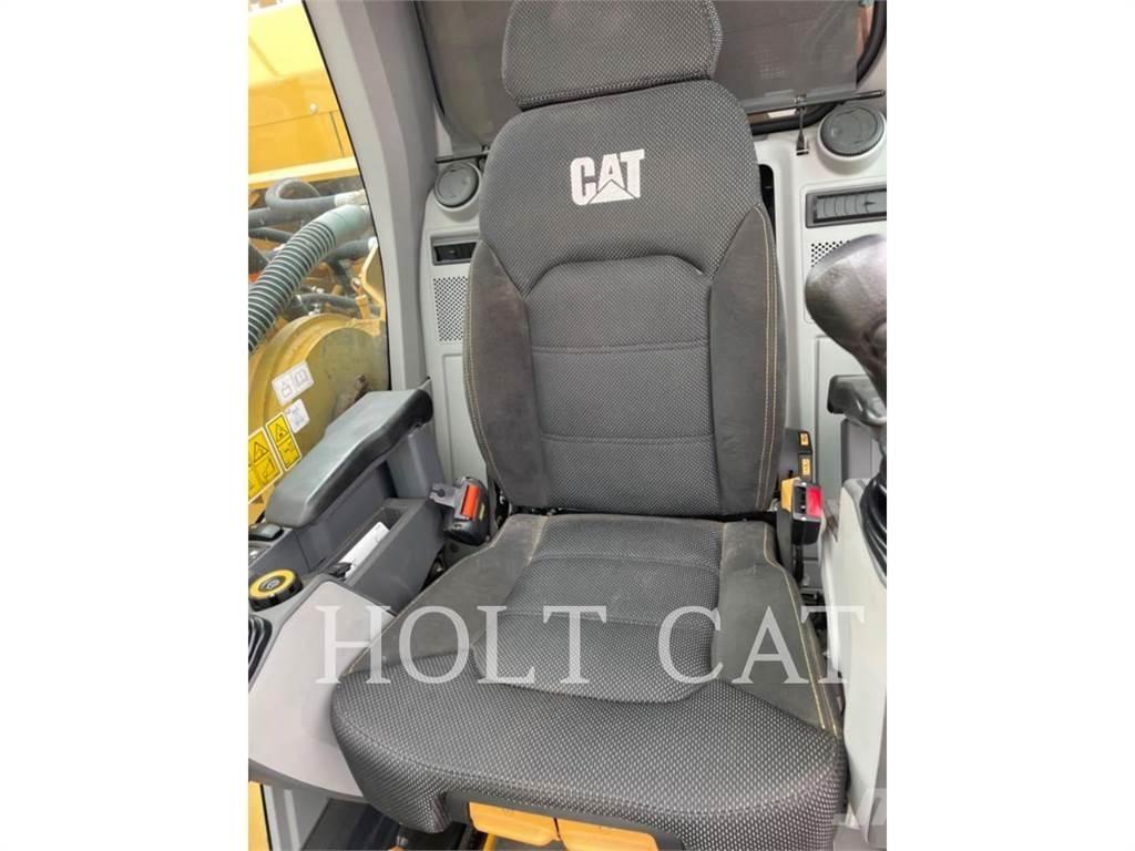 CAT 352 11 TC Beltegraver