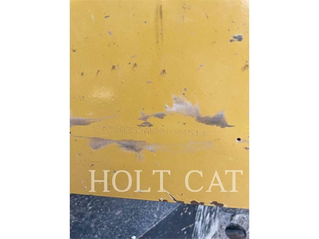CAT 352 12 TC Beltegraver