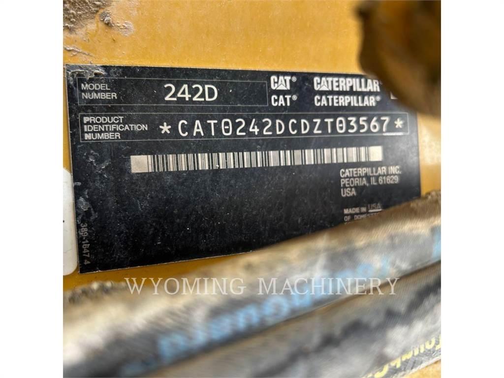 CAT 352D Kompaktlastere