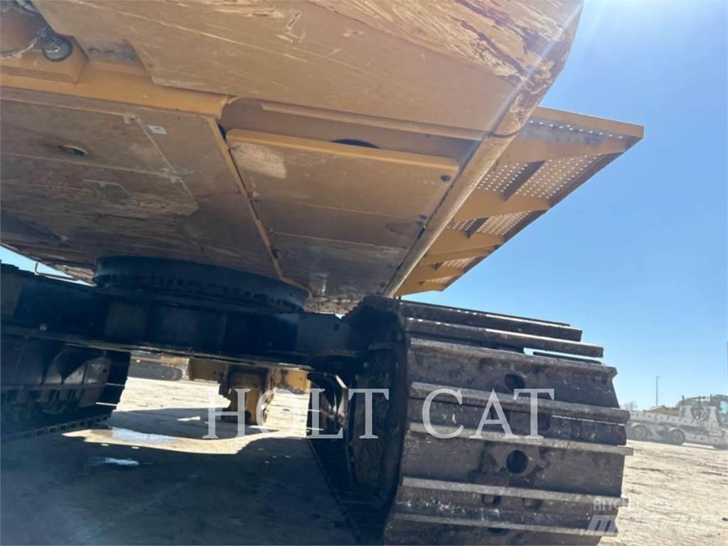 CAT 374 Beltegraver
